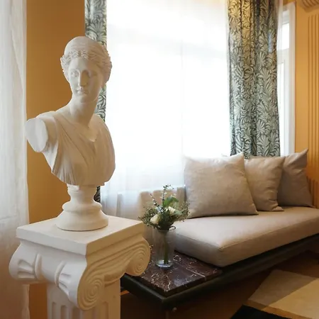 Beyoglu Cihangir'de Sicacik Istambul