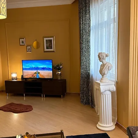 Beyoglu Cihangir'de Sicacik Lägenhet